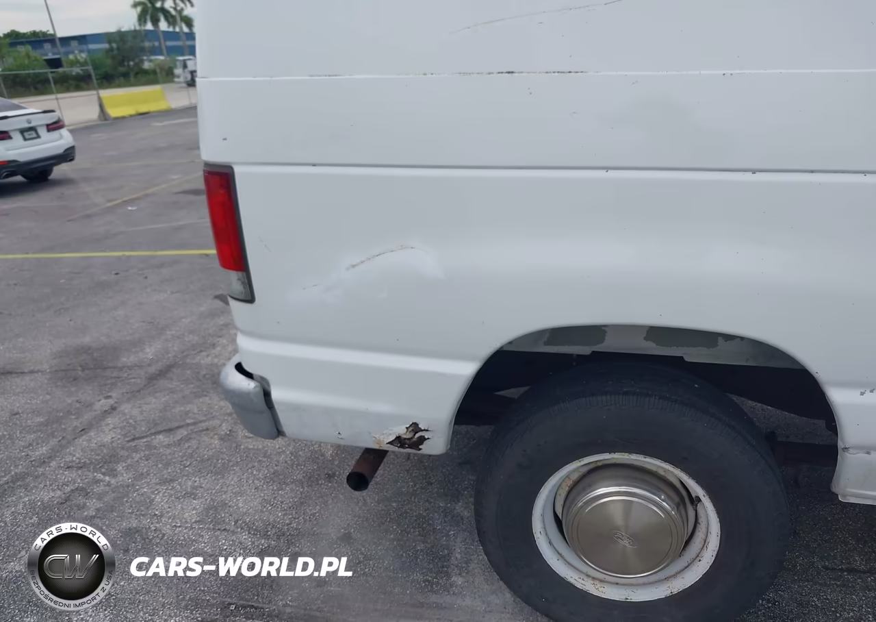 2000 Ford E-250 Commercial VIN:1FTNE2424YHB04566 - 13