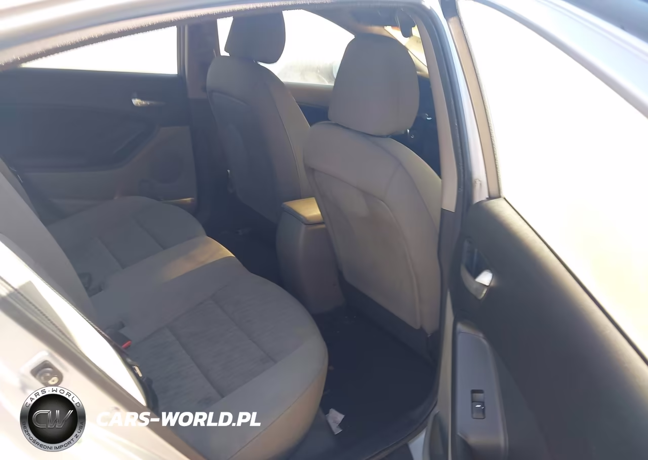 2015 Kia Forte Lx VIN:KNAFK4A63F5356840 - 8