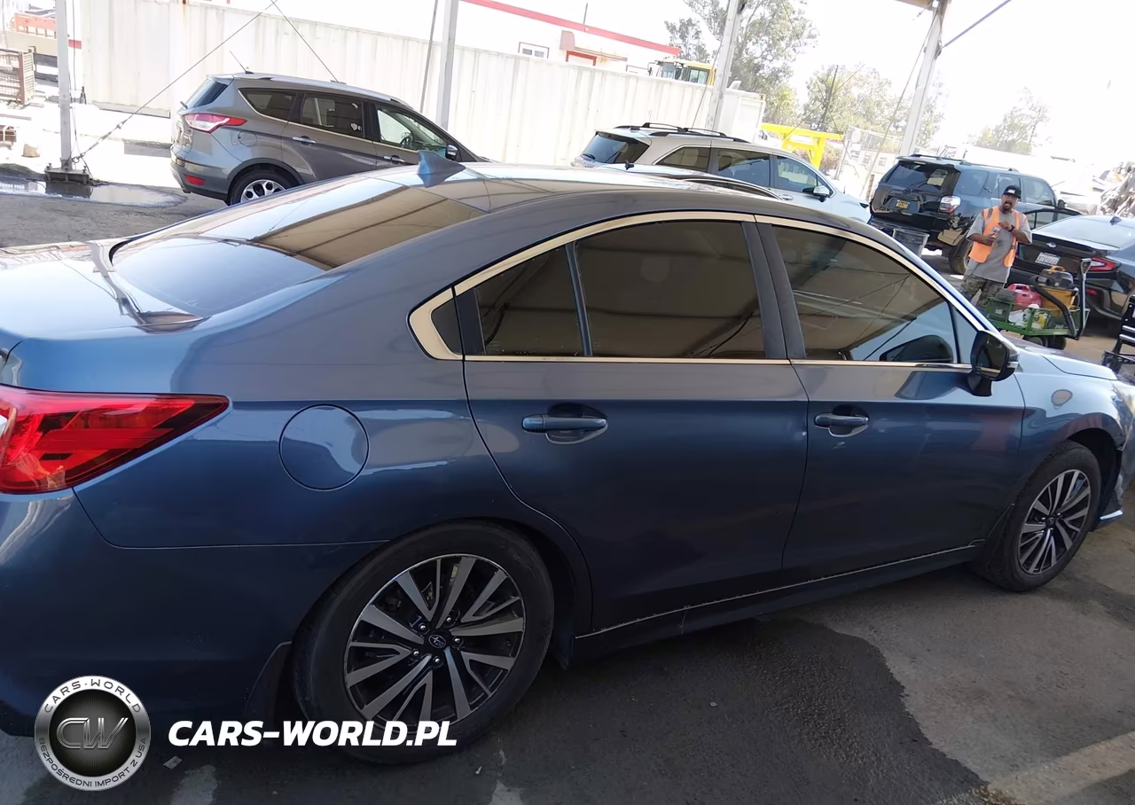 2018 Subaru Legacy 2.5I Premium VIN:4S3BNAH6XJ3004601 - 13