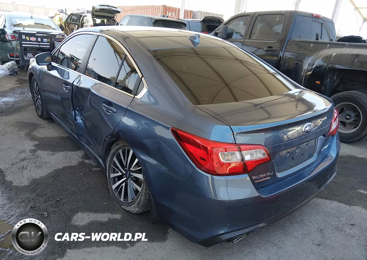 2018 Subaru Legacy 2.5I Premium VIN:4S3BNAH6XJ3004601 - 3