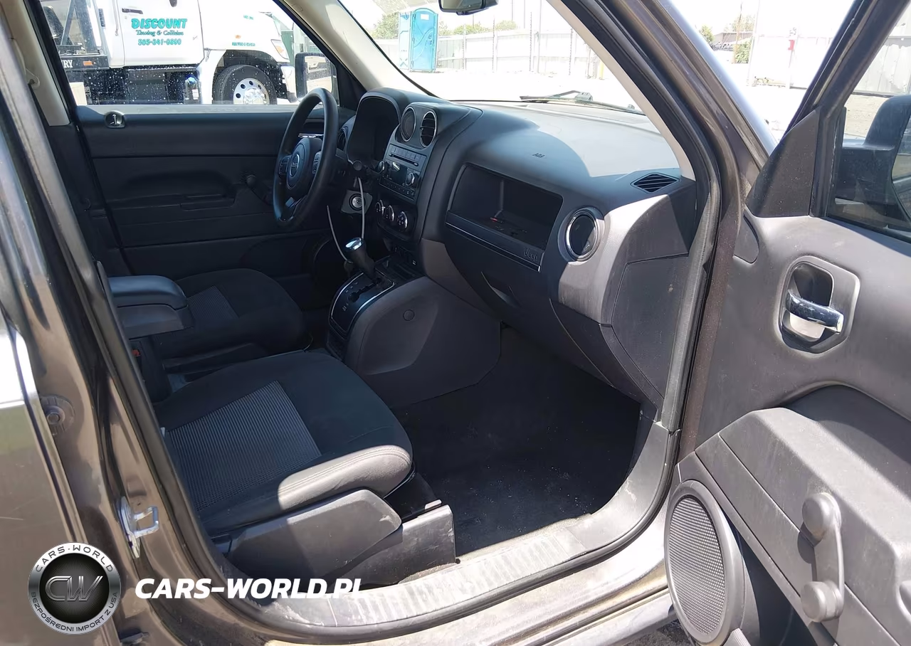 2016 Jeep Patriot Sport VIN:1C4NJPBB0GD612406 - 5