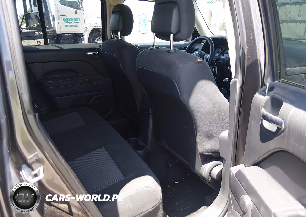 2016 Jeep Patriot Sport VIN:1C4NJPBB0GD612406 - 8