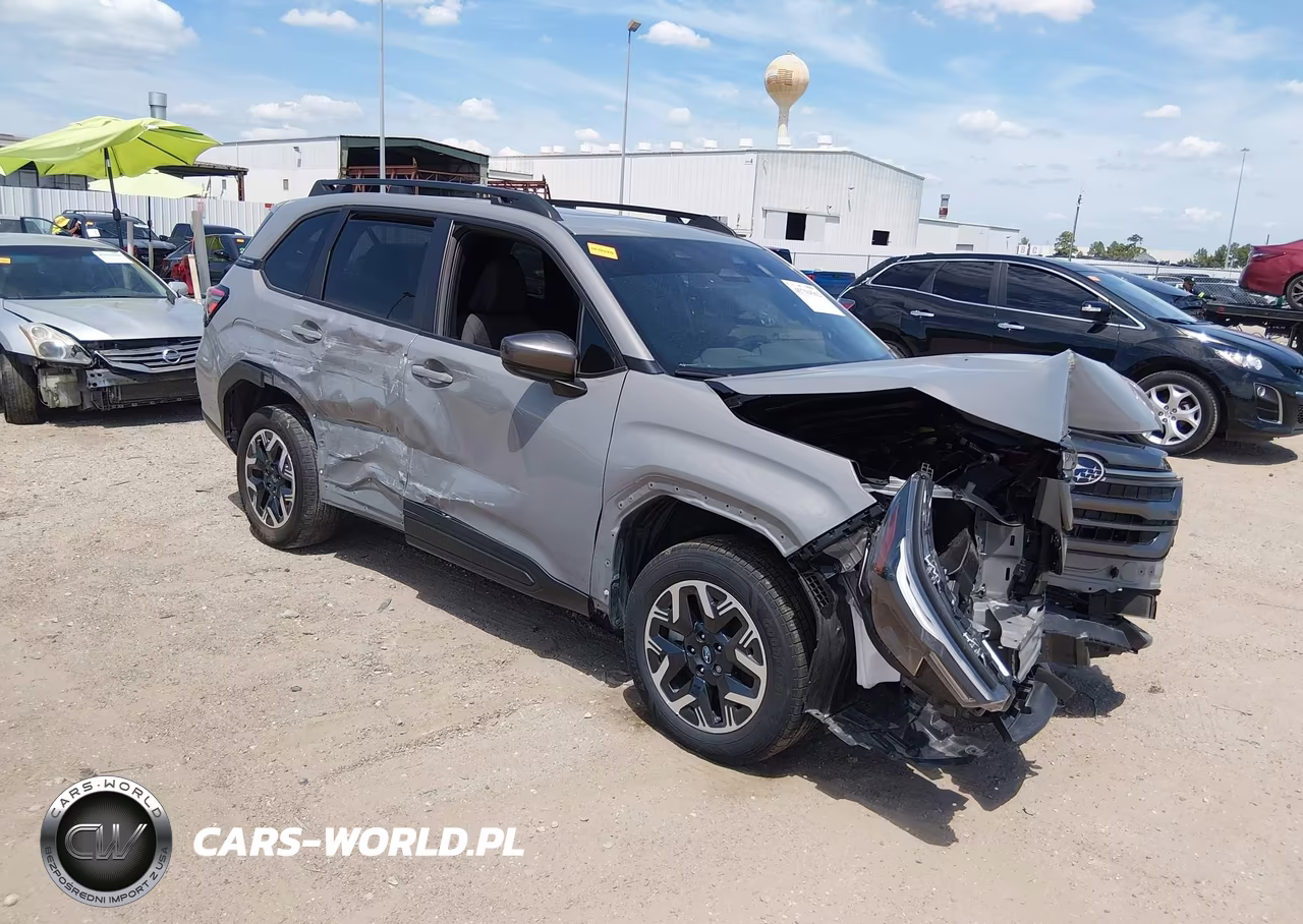 2025 Subaru Forester Premium