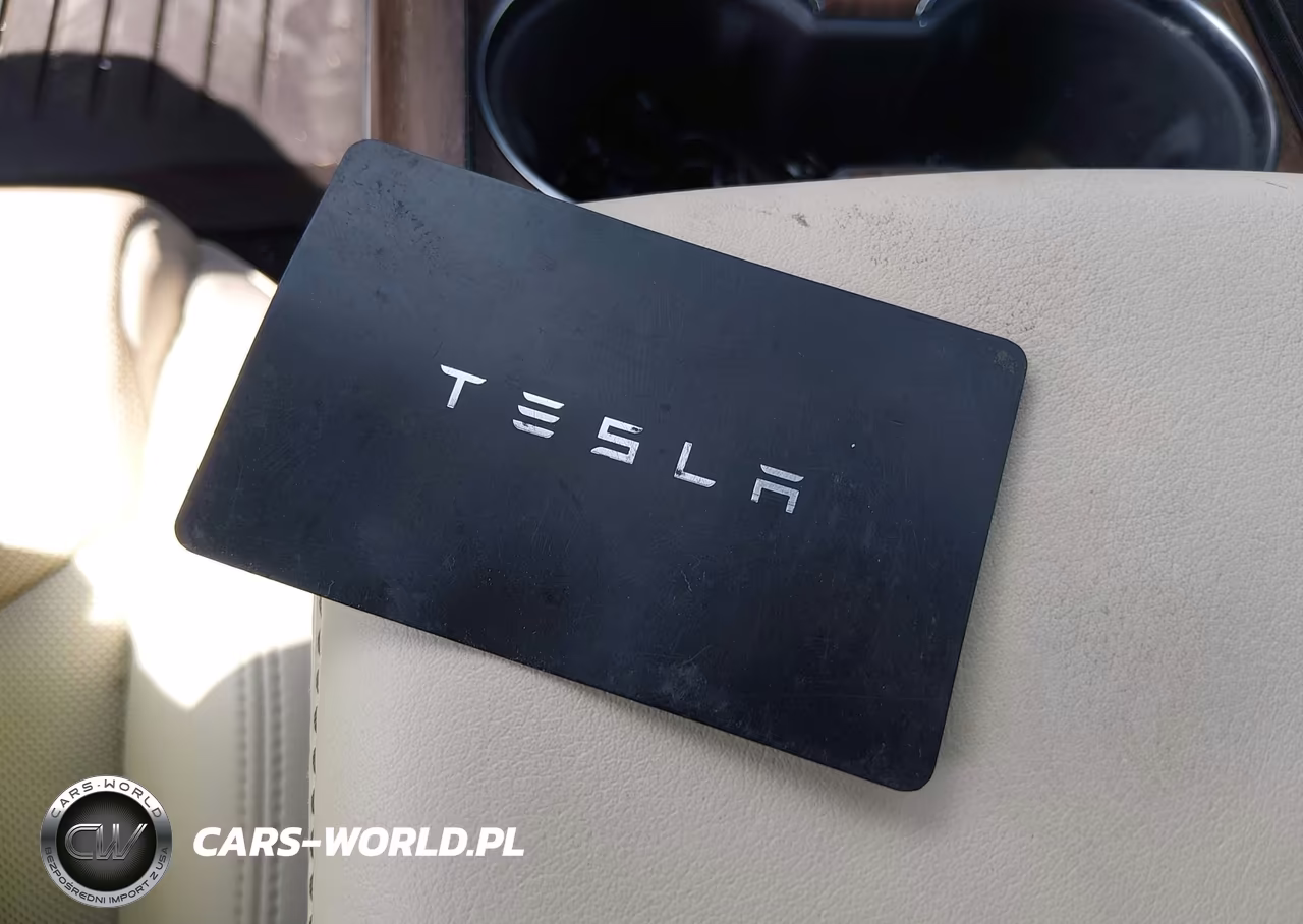 2022 Tesla Model S Dual Motor All-Wheel Drive VIN:5YJSA1E52NF488747 - 11