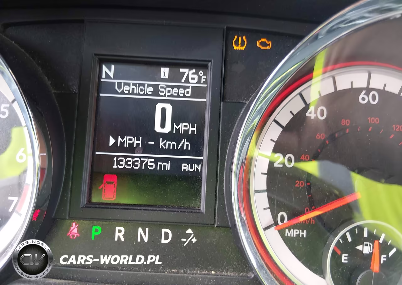 2015 Dodge Grand Caravan R-T VIN:2C4RDGEG4FR633688 - 15