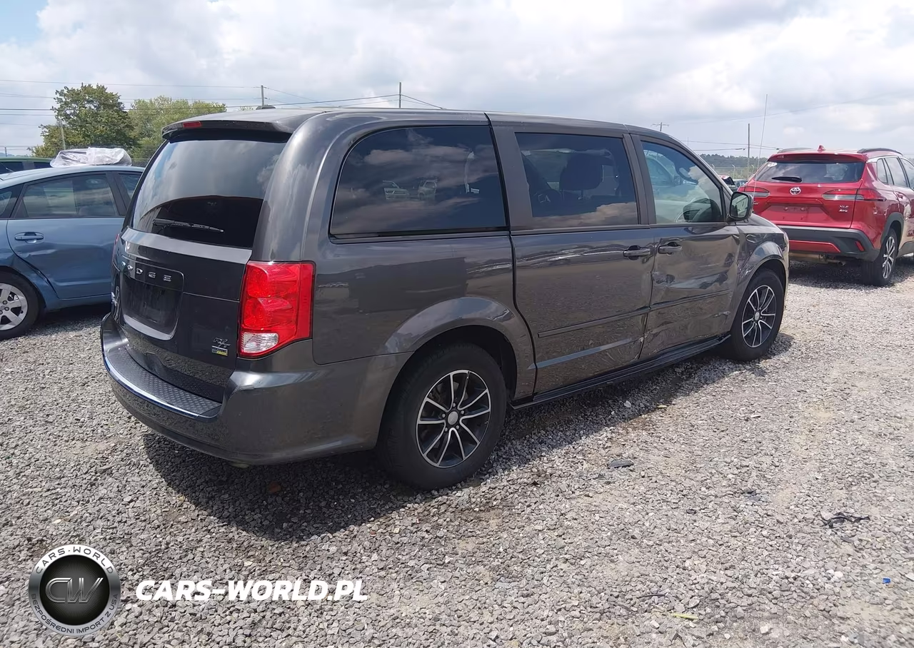 2015 Dodge Grand Caravan R-T VIN:2C4RDGEG4FR633688 - 4