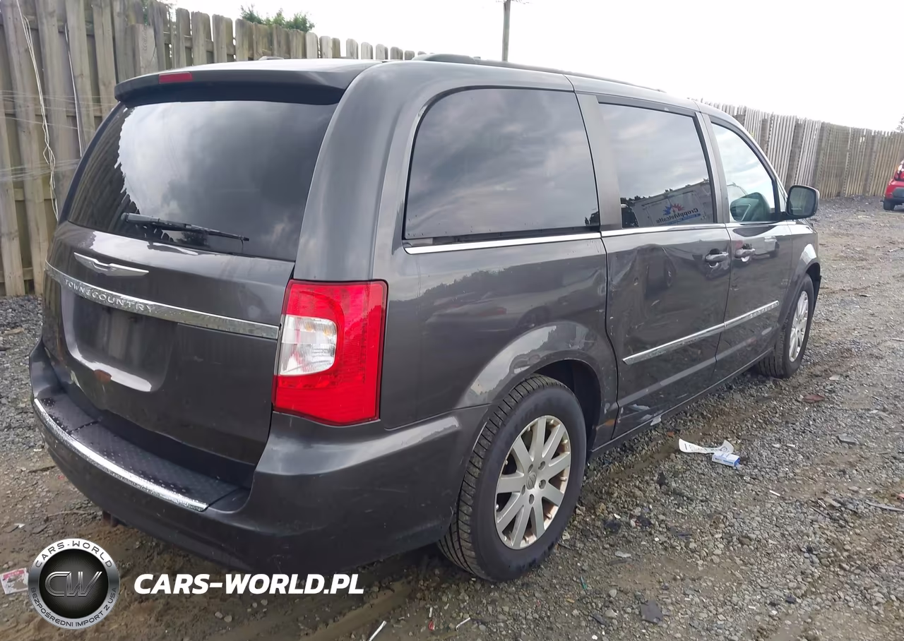 2015 Chrysler Town & Country Touring VIN:2C4RC1BG5FR637284 - 4