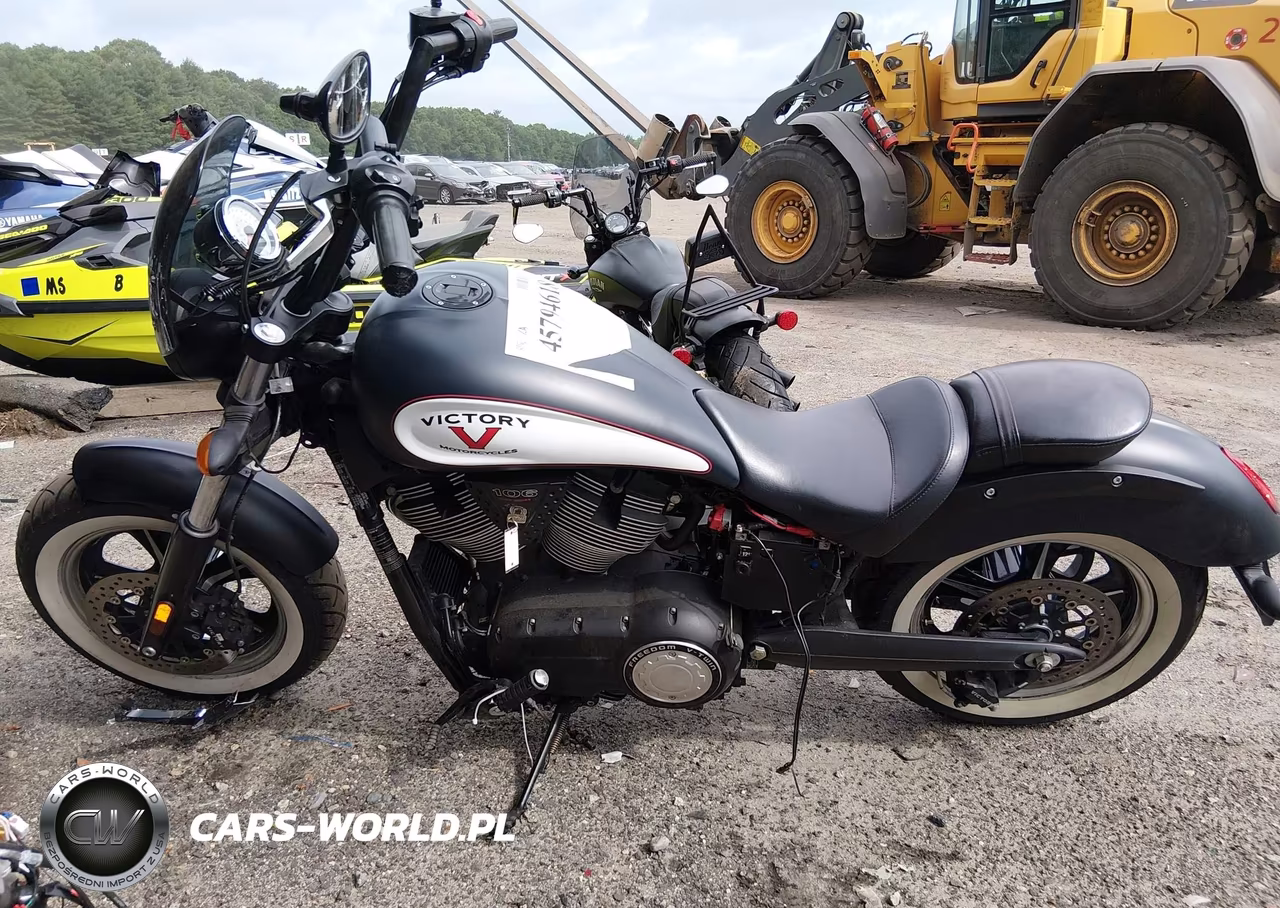 2014 Victory Motorcycles High-Ball VIN:5VPWB36N5E3037674 - 13