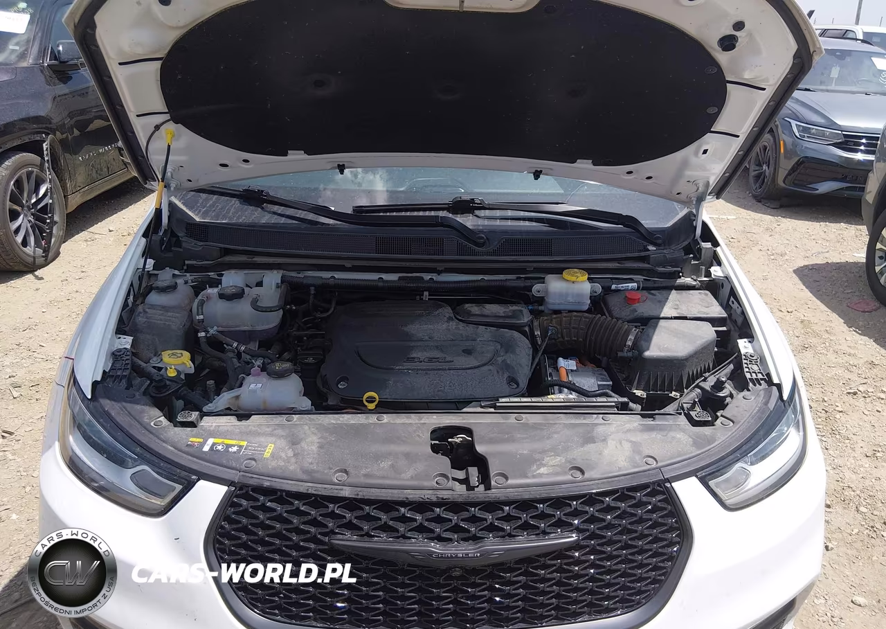 2024 Chrysler Pacifica Hybrid S Appearance Pkg VIN:2C4RC1S78RR160967 - 10