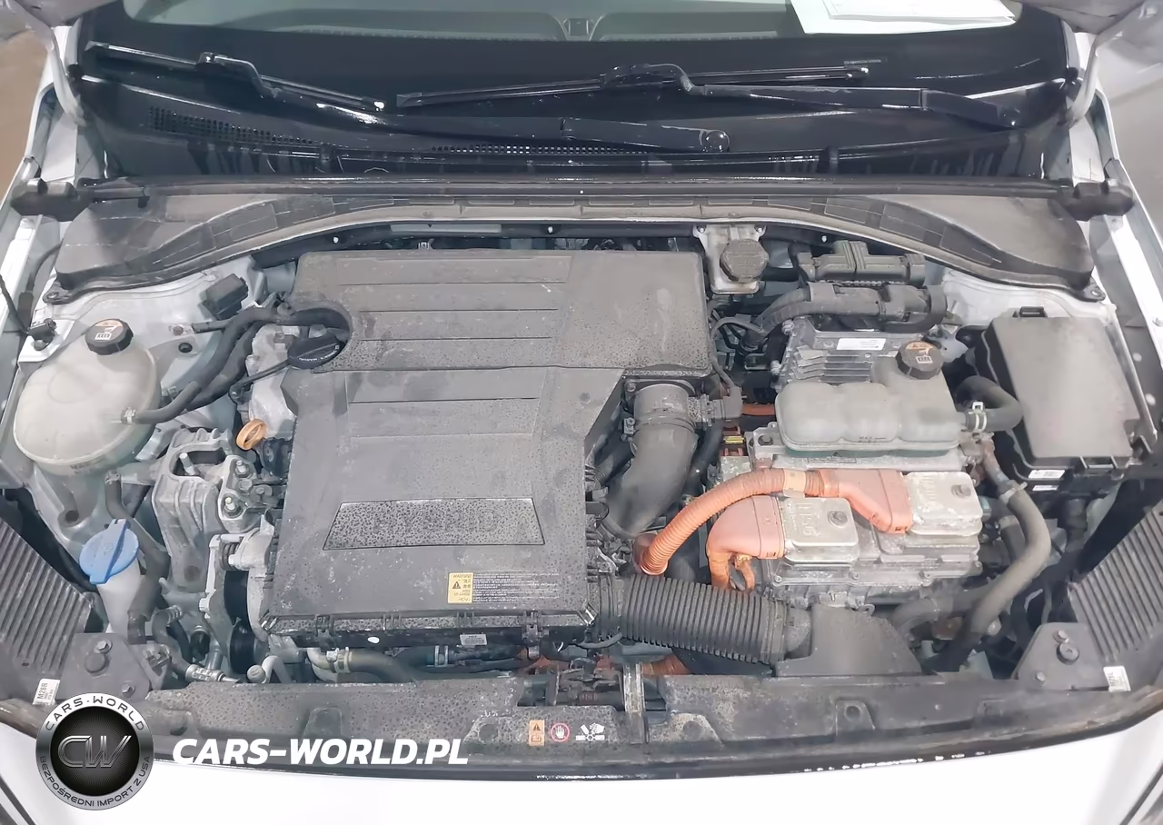 2020 Hyundai Ioniq Hybrid Blue VIN:KMHC65LCXLU220074 - 10