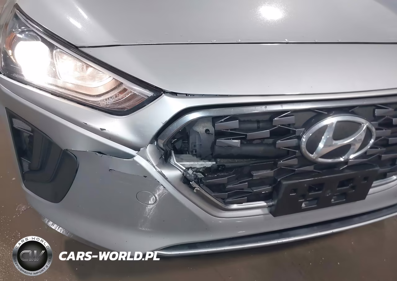2020 Hyundai Ioniq Hybrid Blue VIN:KMHC65LCXLU220074 - 6