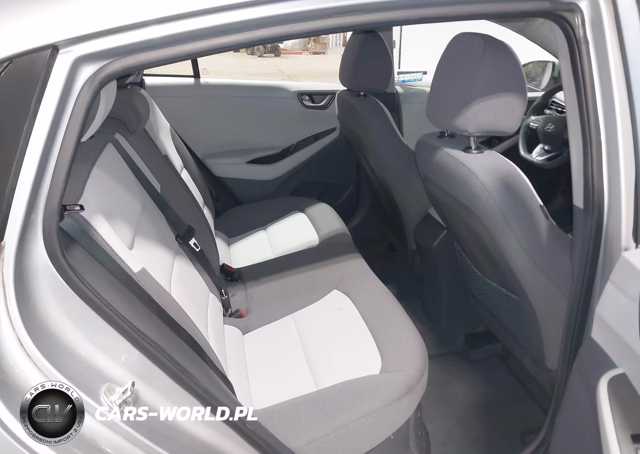 2020 Hyundai Ioniq Hybrid Blue VIN:KMHC65LCXLU220074 - 8
