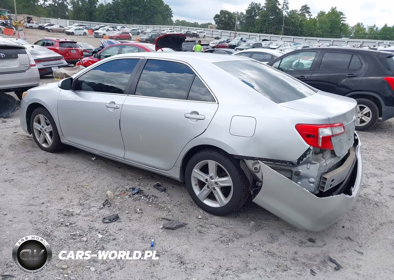 2013 Toyota Camry Le VIN:4T1BF1FKXDU219516 - 3