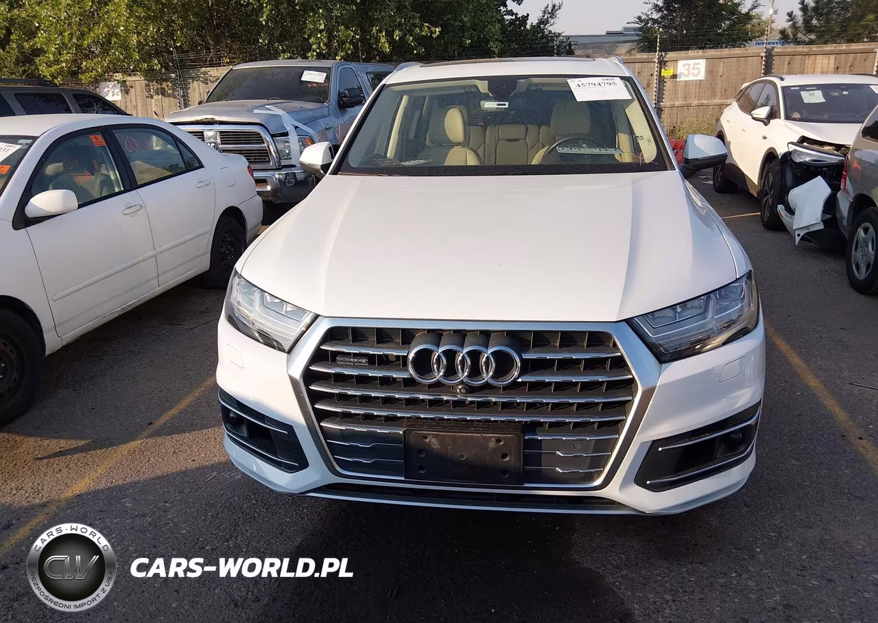 2018 Audi Q7 3.0T Premium VIN:WA1VAAF75JD053830 - 12