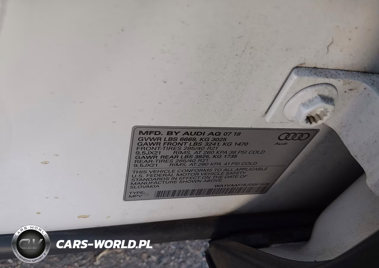 2018 Audi Q7 3.0T Premium VIN:WA1VAAF75JD053830 - 9