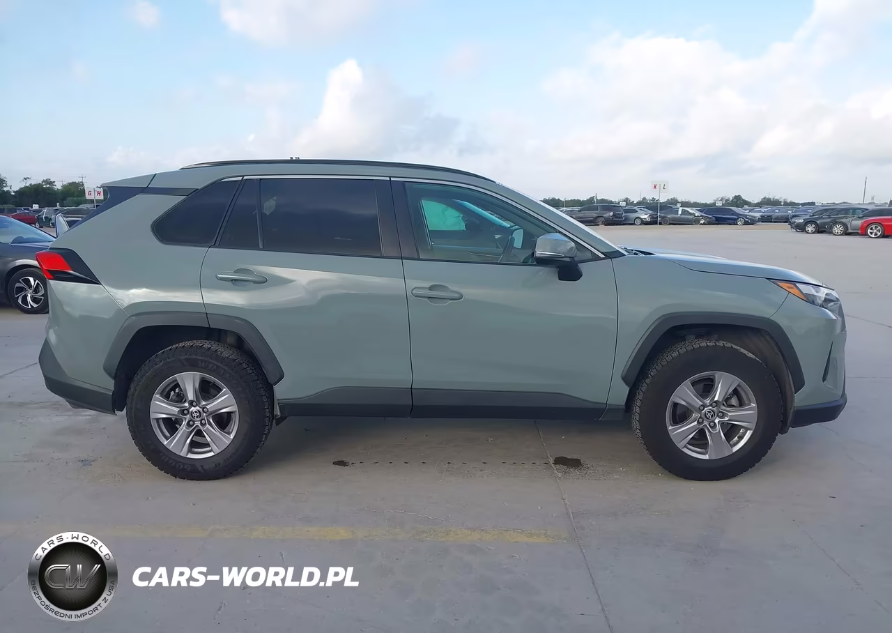 2023 Toyota Rav4 Xle VIN:2T3W1RFV6PW256390 - 14