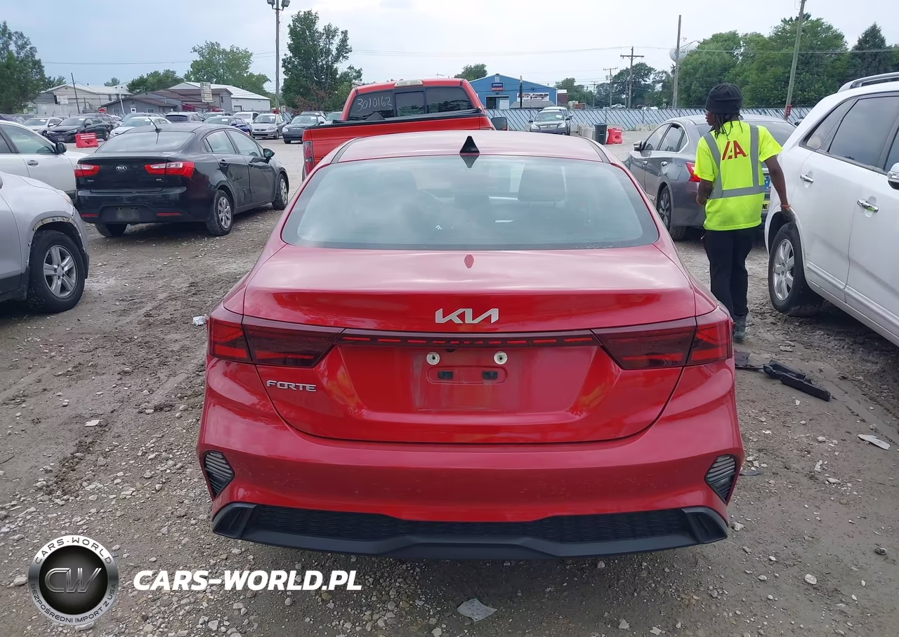 2023 Kia Forte Lxs VIN:3KPF24AD8PE688456 - 16