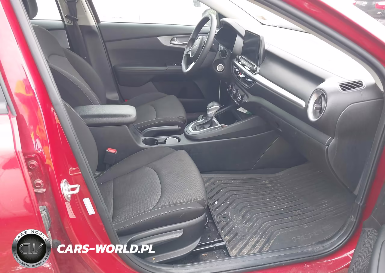 2023 Kia Forte Lxs VIN:3KPF24AD8PE688456 - 5