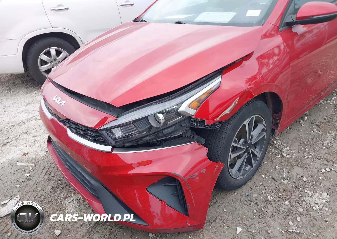 2023 Kia Forte Lxs VIN:3KPF24AD8PE688456 - 6