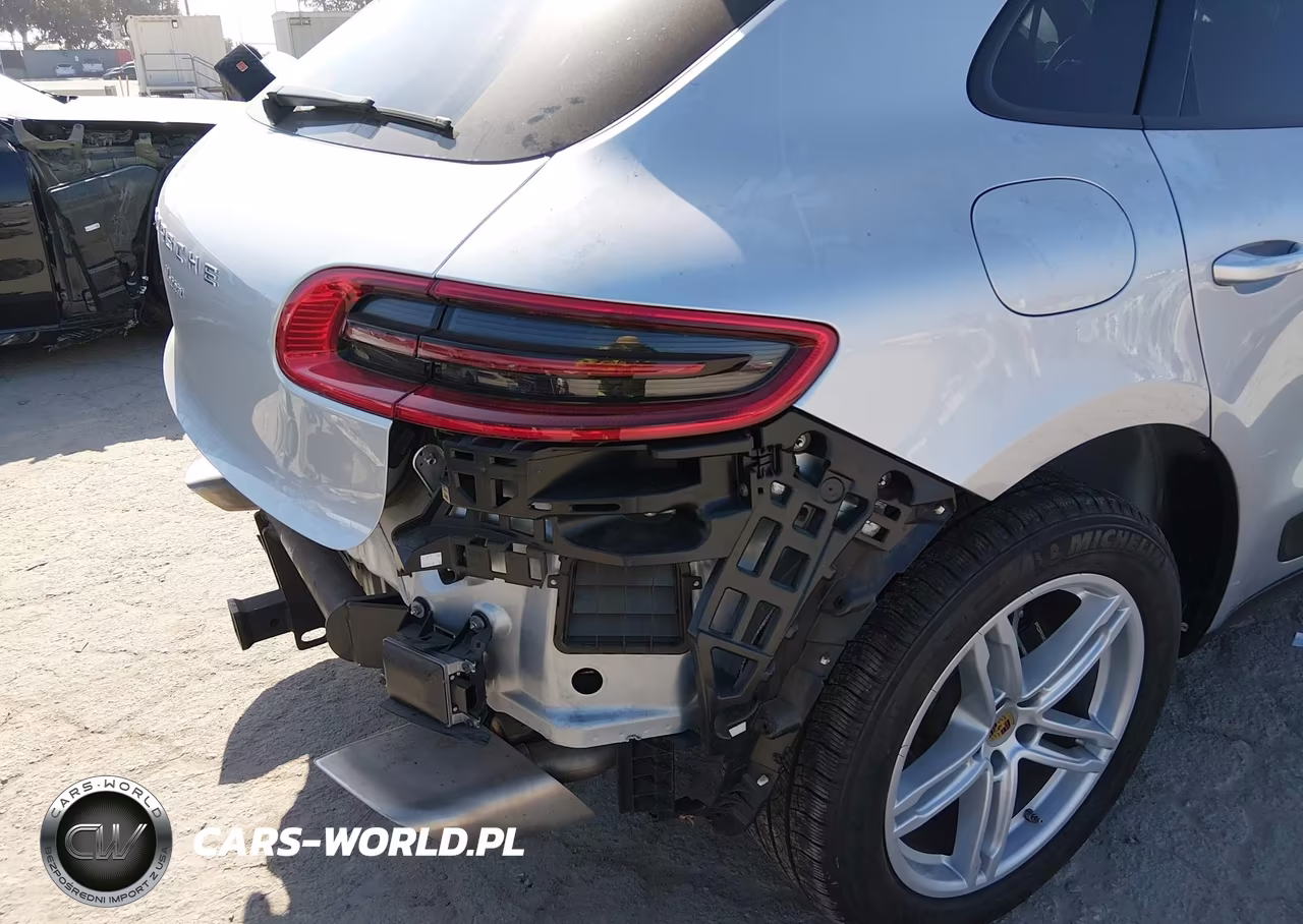2018 Porsche Macan VIN:WP1AA2A55JLB08006 - 13