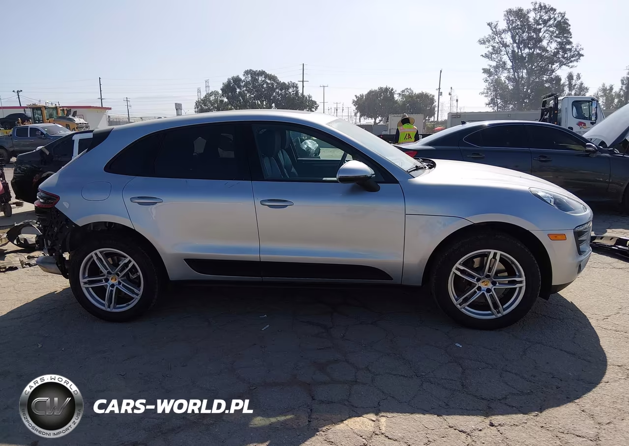 2018 Porsche Macan VIN:WP1AA2A55JLB08006 - 16