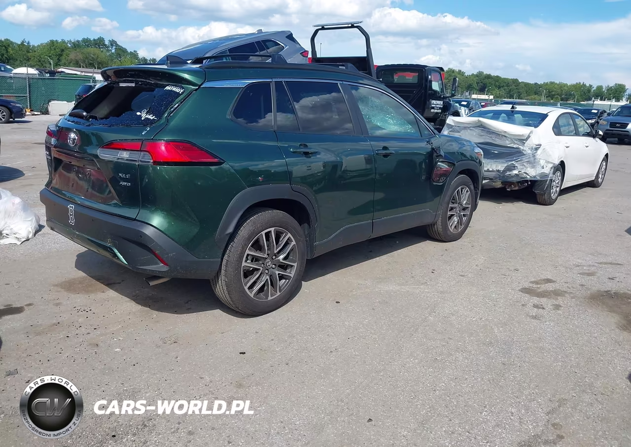 2026 Toyota Corolla Cross Xle VIN:7MUDAABG9TV162442 - 4