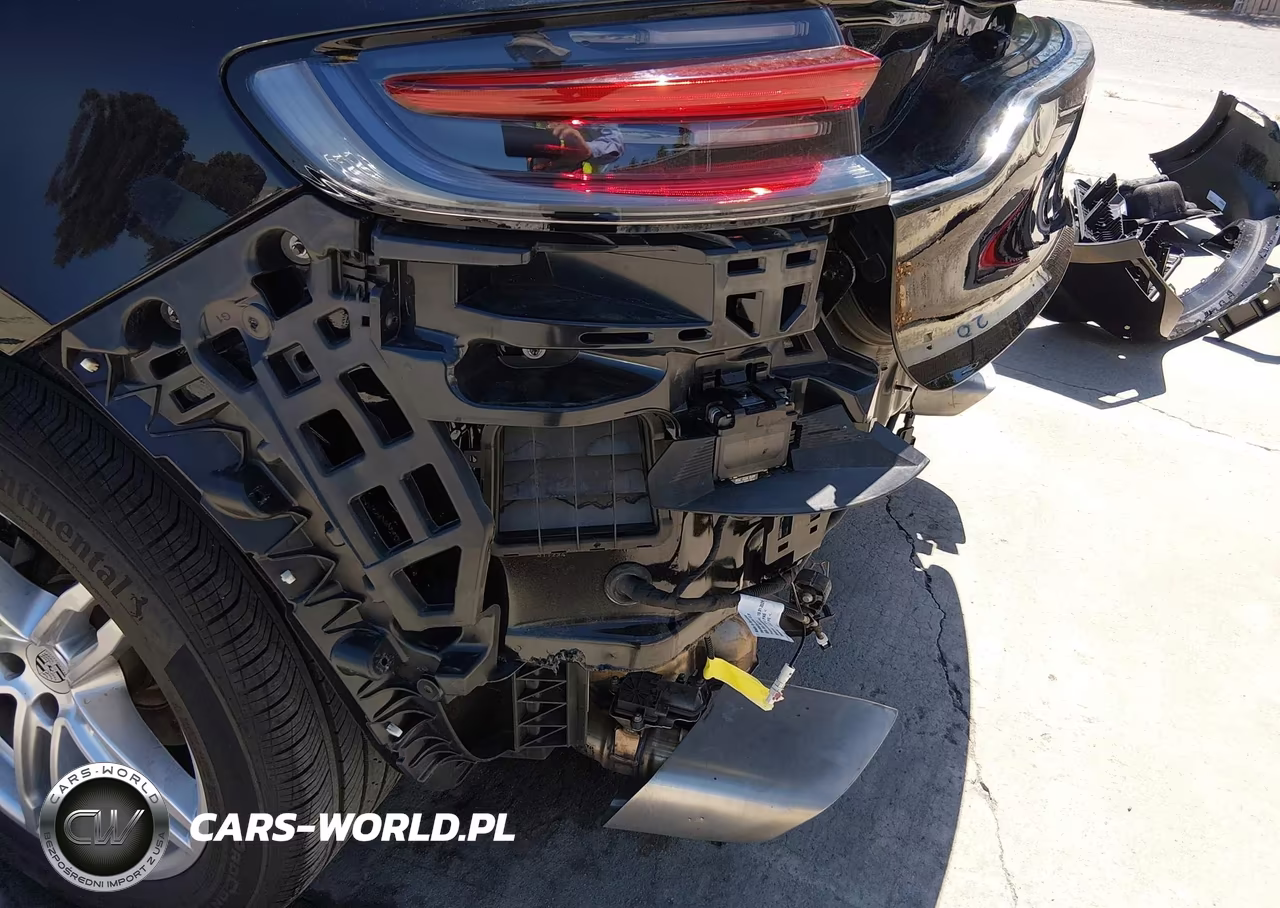 2024 Porsche Macan T VIN:WP1AA2A53RLB16469 - 18