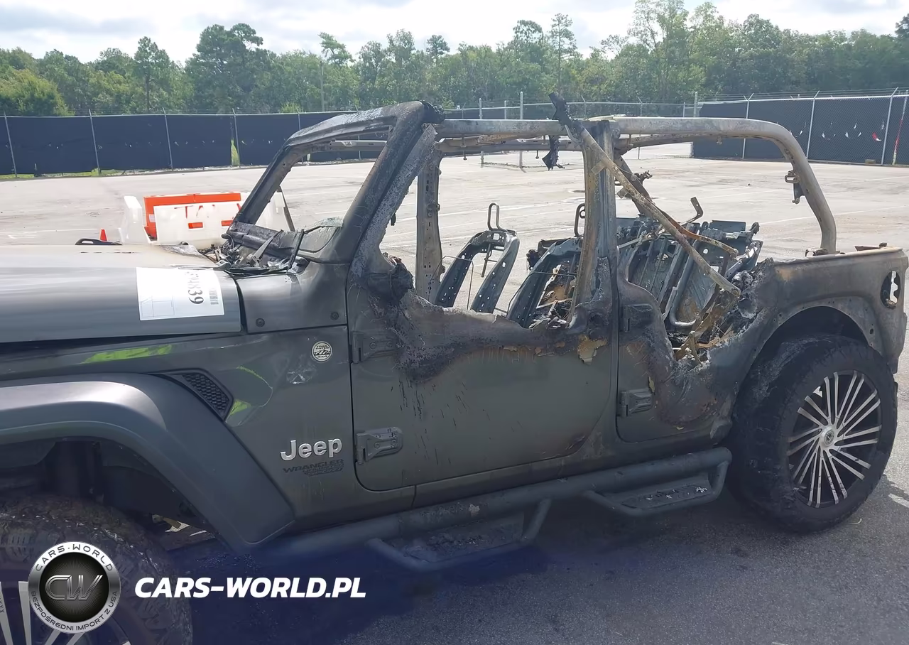 2018 Jeep Wrangler Unlimited Sport S 4X4 VIN:1C4HJXDG3JW319889 - 6