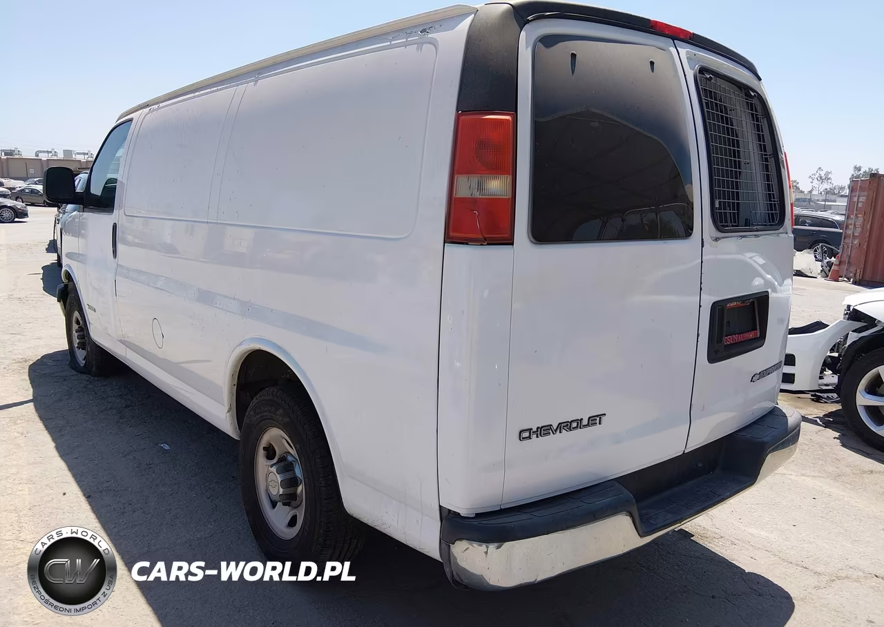 2006 Chevrolet Express Work Van VIN:1GCGG25VX61111023 - 3