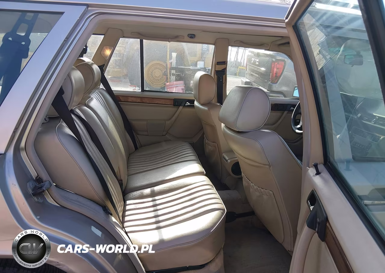 1995 Mercedes-Benz E 320 VIN:WDBEA92E6SF313875 - 8