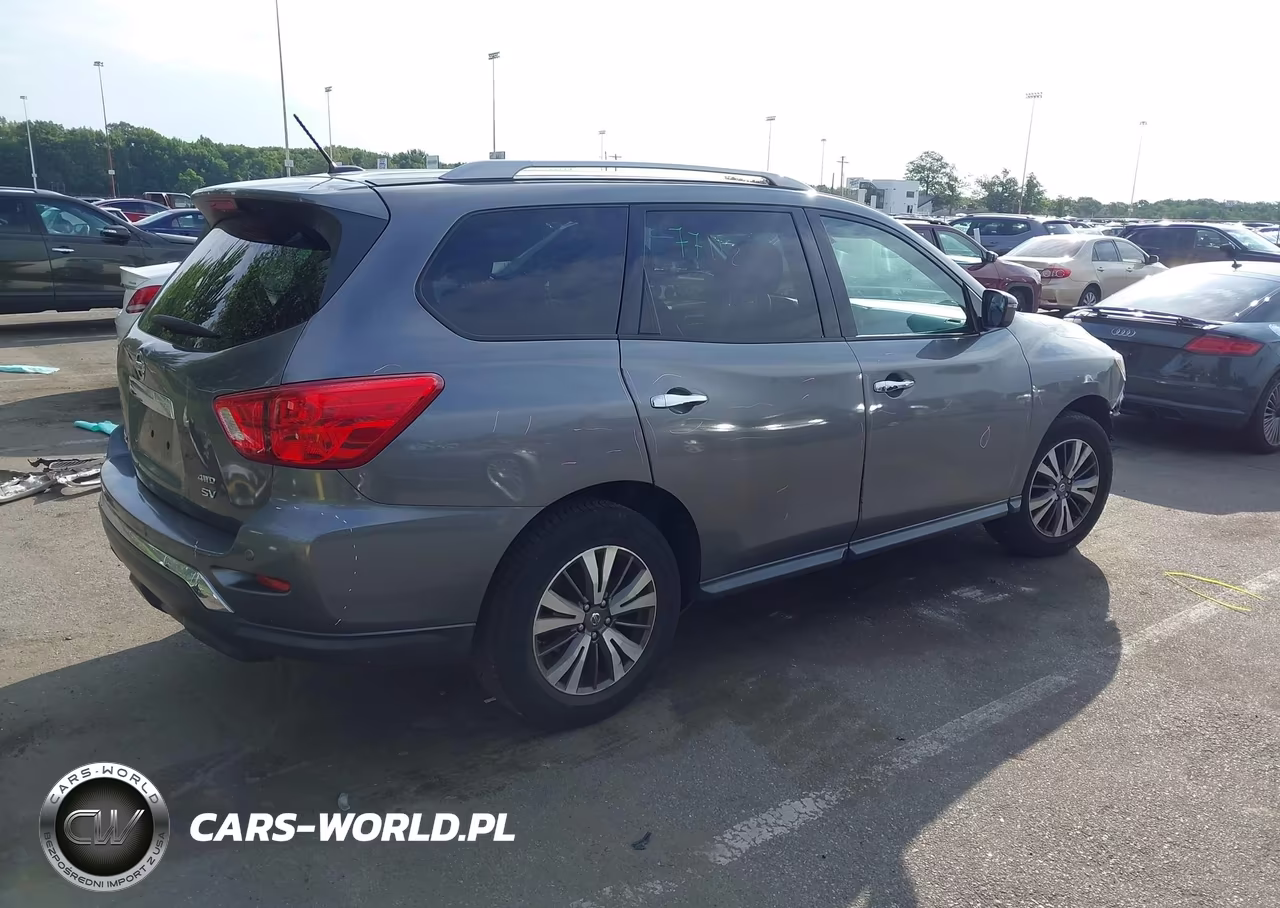 2017 Nissan Pathfinder Platinum-S-Sl-Sv VIN:5N1DR2MMXHC603673 - 4