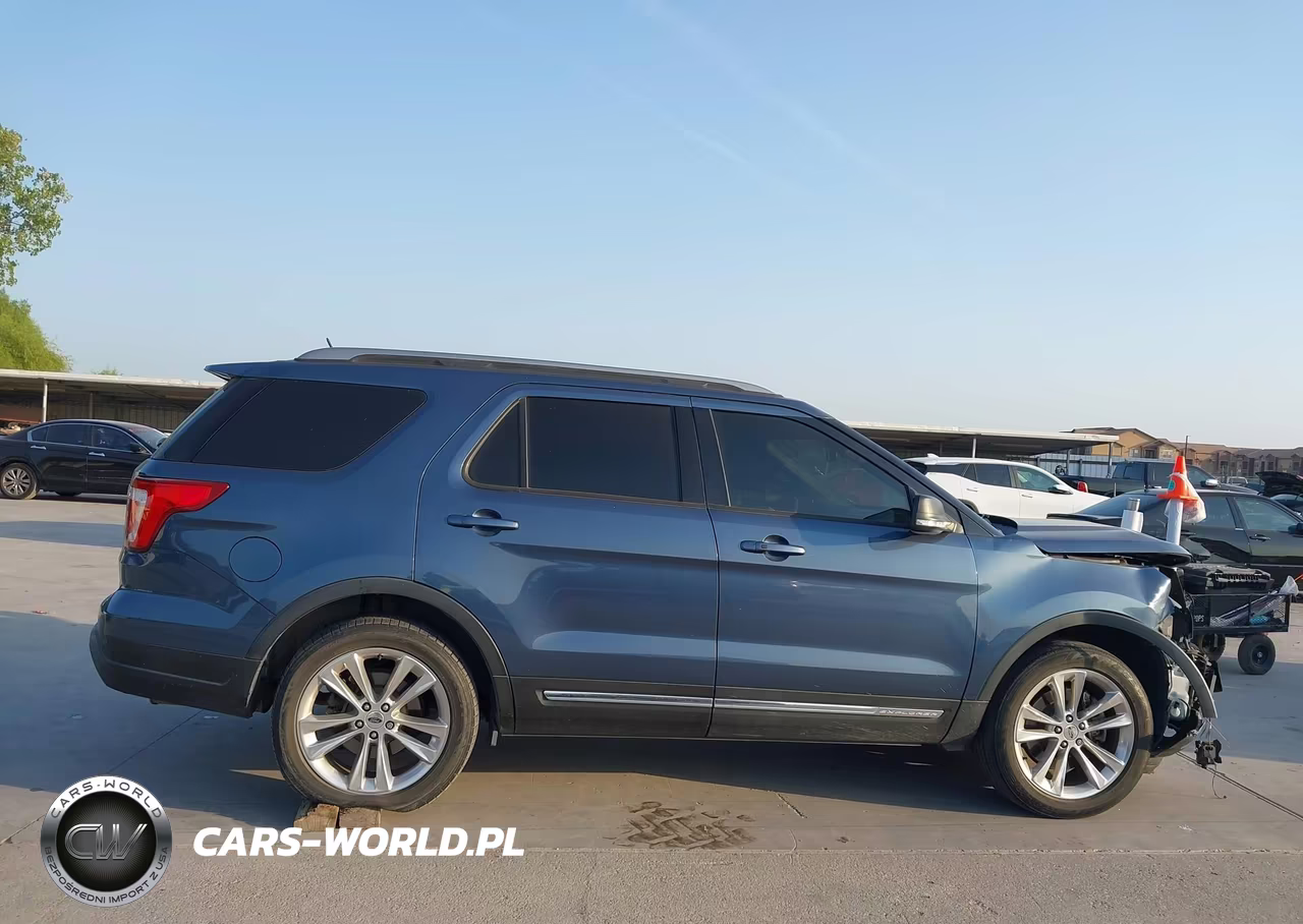 2019 Ford Explorer Xlt VIN:1FM5K7D8XKGA51004 - 14