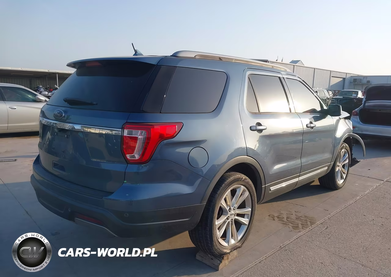 2019 Ford Explorer Xlt VIN:1FM5K7D8XKGA51004 - 4