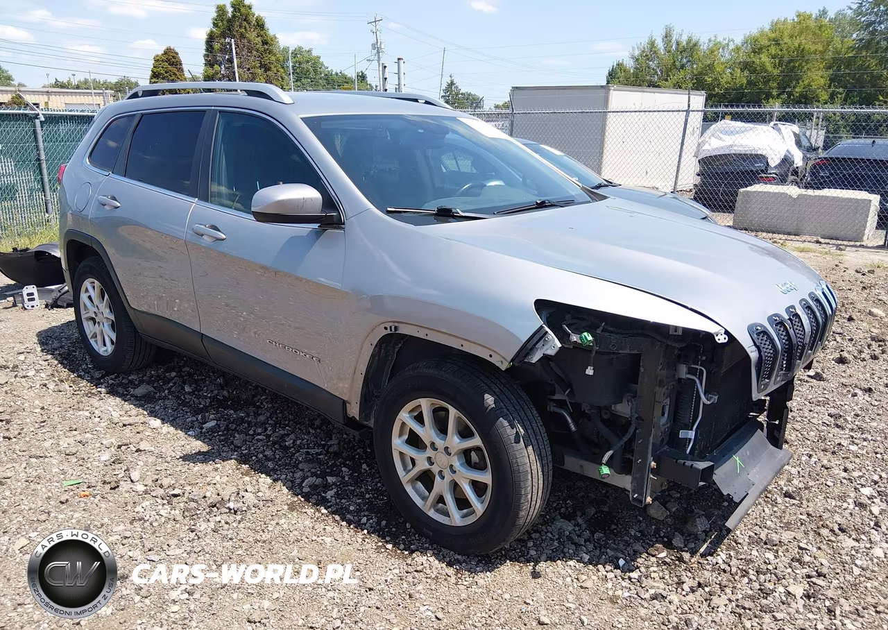 2016 Jeep Cherokee Latitude – zdjęcie 1 z 19