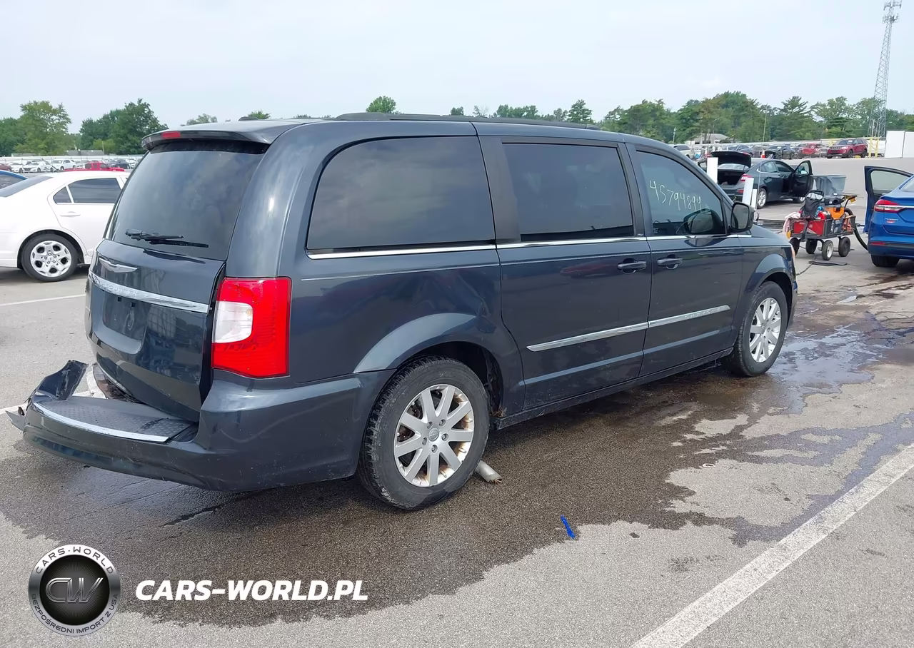 2013 Chrysler Town & Country Touring VIN:2C4RC1BG8DR689182 - 4