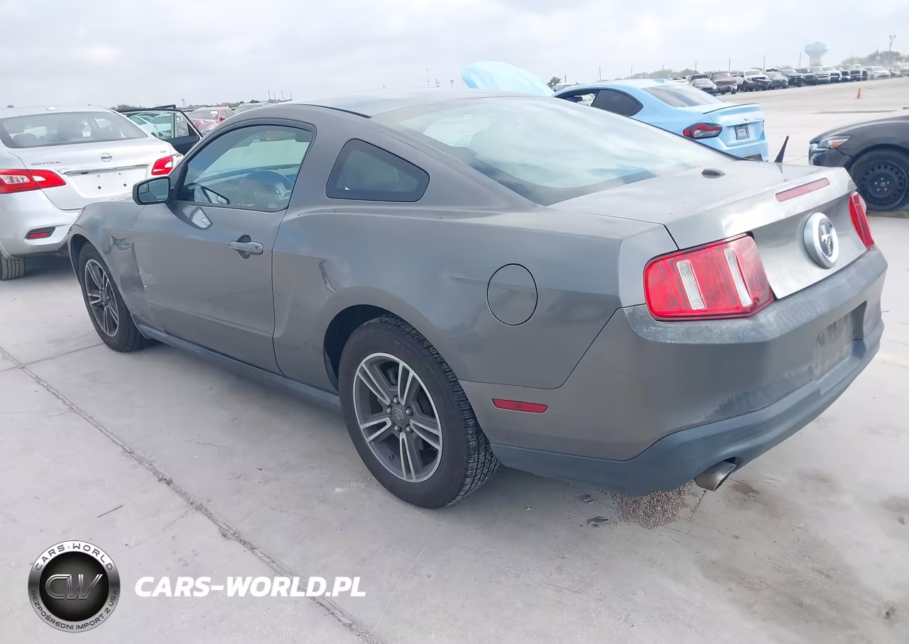2011 Ford Mustang V6 Premium VIN:1ZVBP8AM6B5131764 - 3