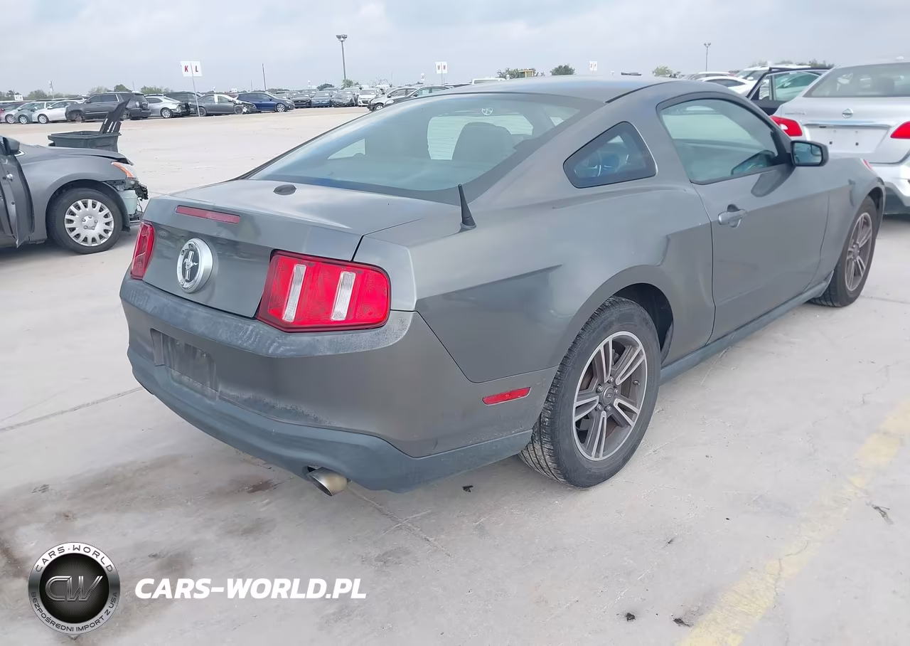 2011 Ford Mustang V6 Premium VIN:1ZVBP8AM6B5131764 - 4