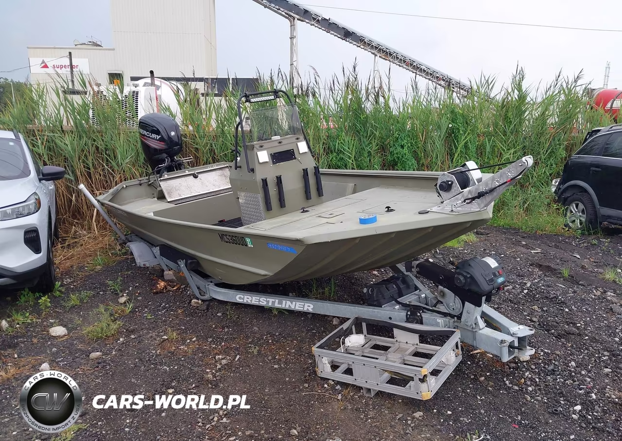 2001 Crestliner Other