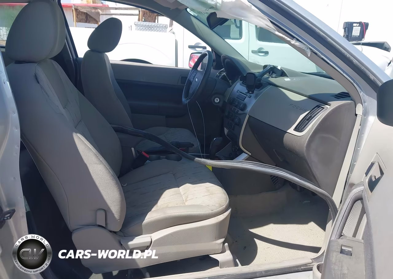 2009 Ford Focus Se VIN:1FAHP32N29W237131 - 5