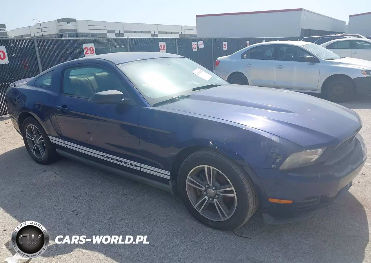 2010 Ford Mustang V6-V6 Premium