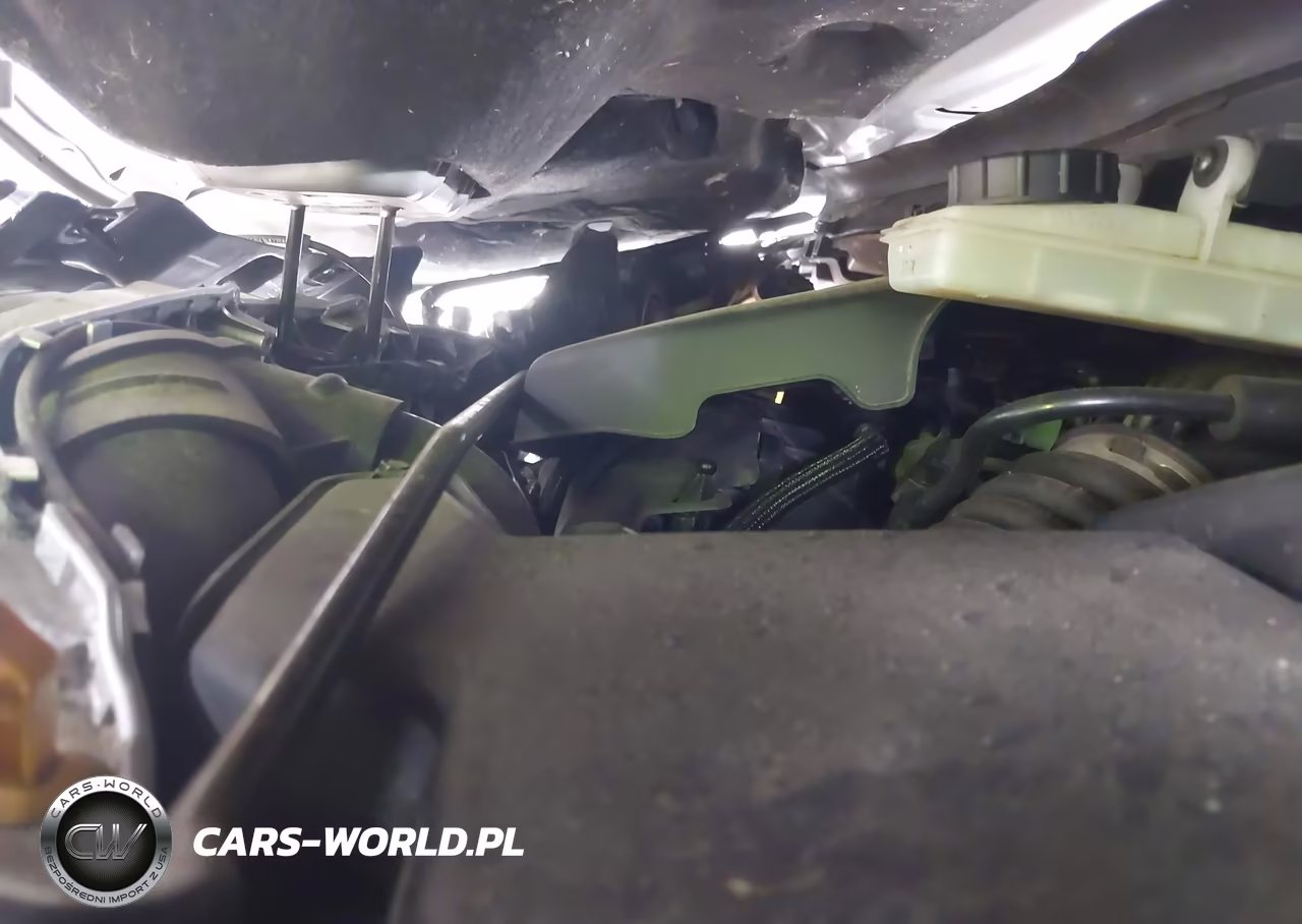 2017 Ford Escape Se VIN:1FMCU0G93HUB73405 - 10