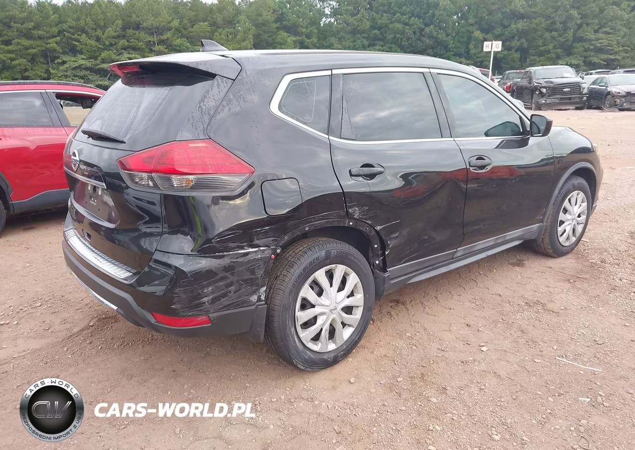 2017 Nissan Rogue S VIN:5N1AT2MT0HC870865 - 4