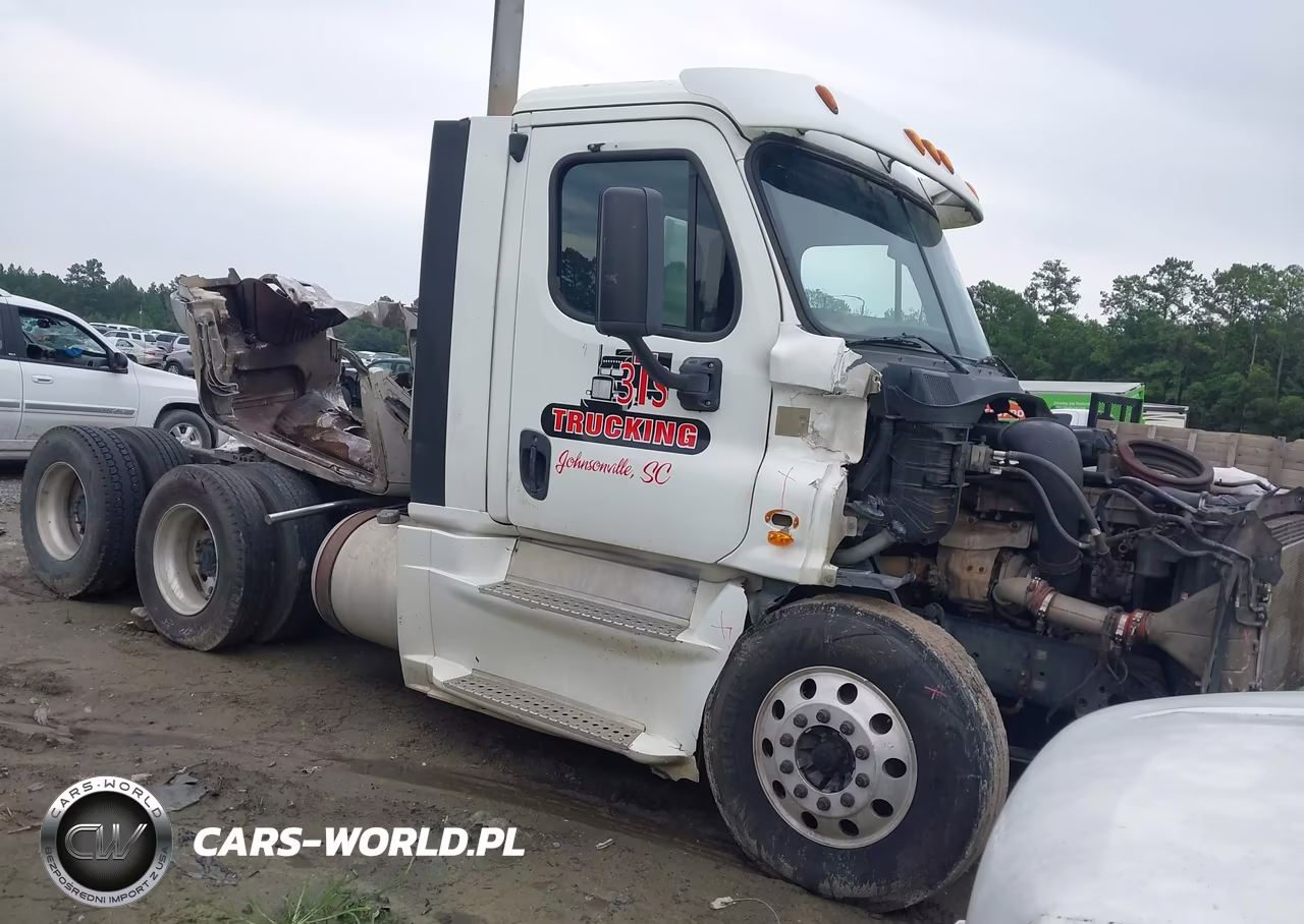 2015 Freightliner Cascadia 125