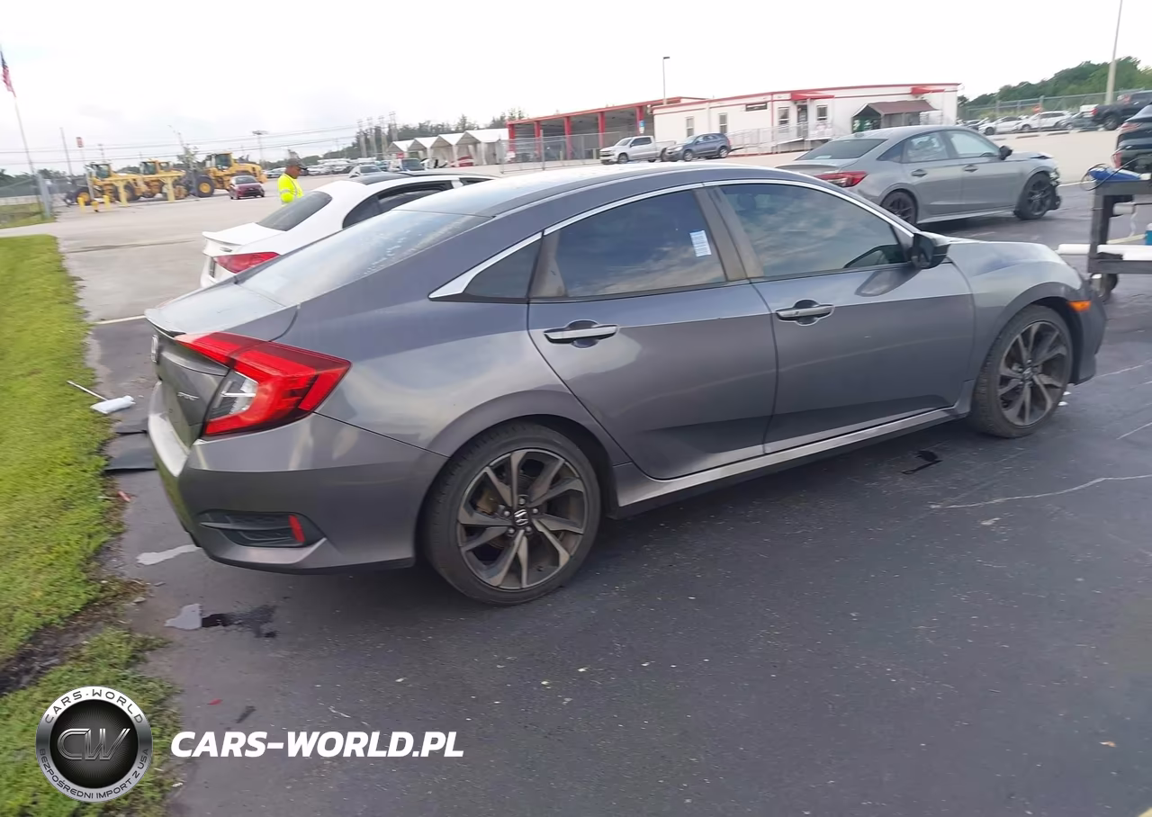 2020 Honda Civic Sport VIN:2HGFC2F84LH581871 - 4