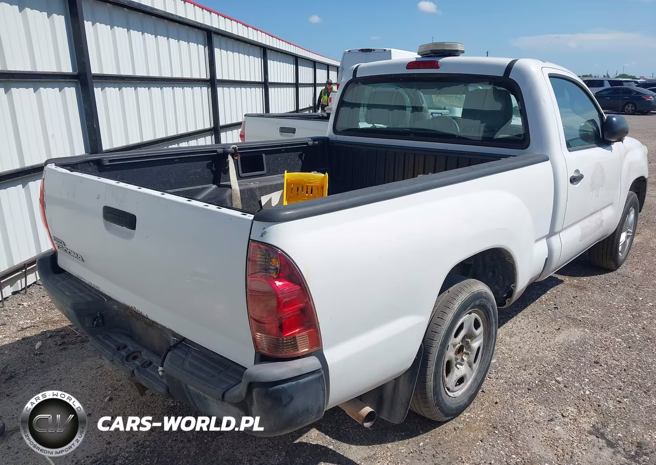 2012 Toyota Tacoma VIN:5TFNX4CNXCX016878 - 4
