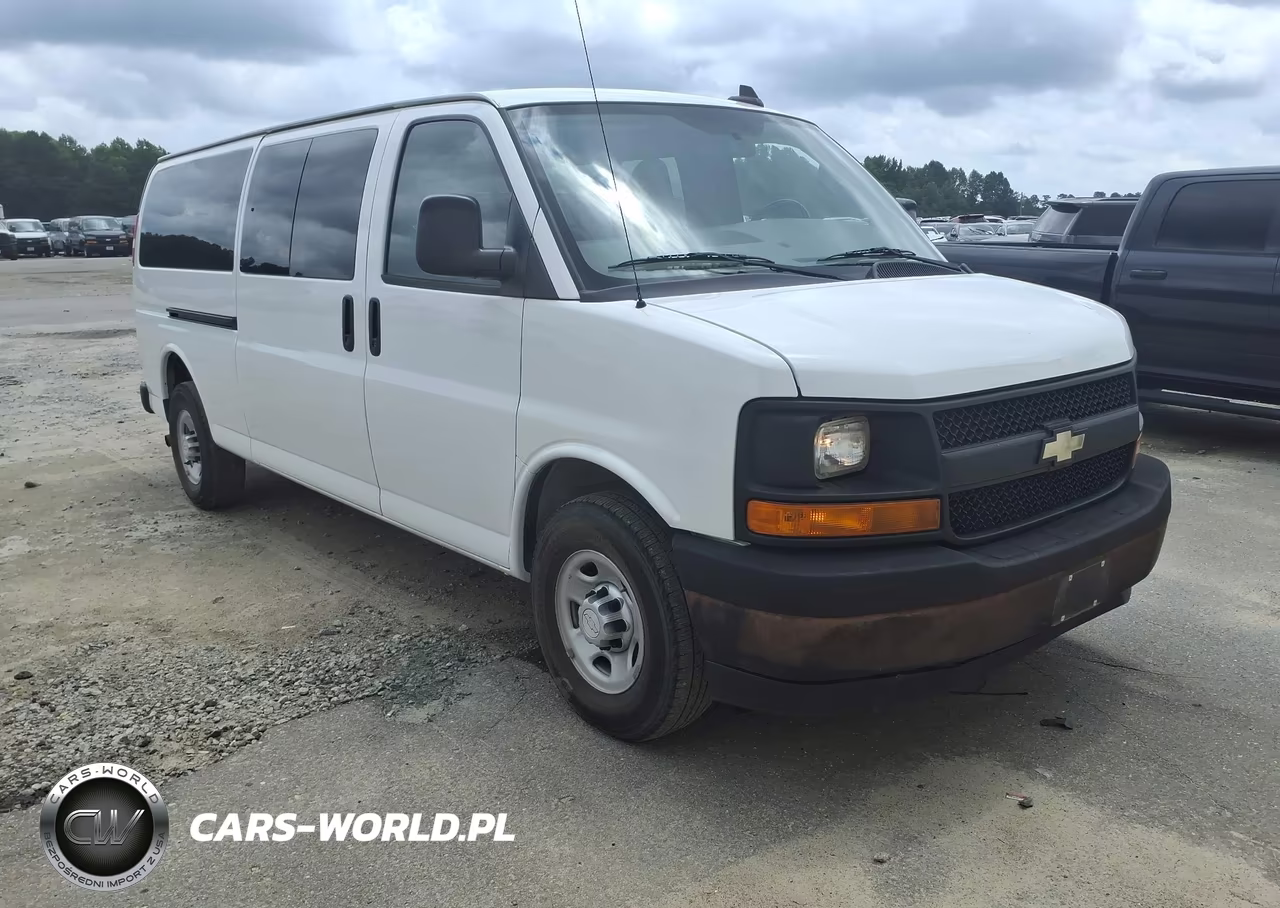 2017 Chevrolet Express 3500 Ls VIN:1GAZGNFG0H1294115 - 1