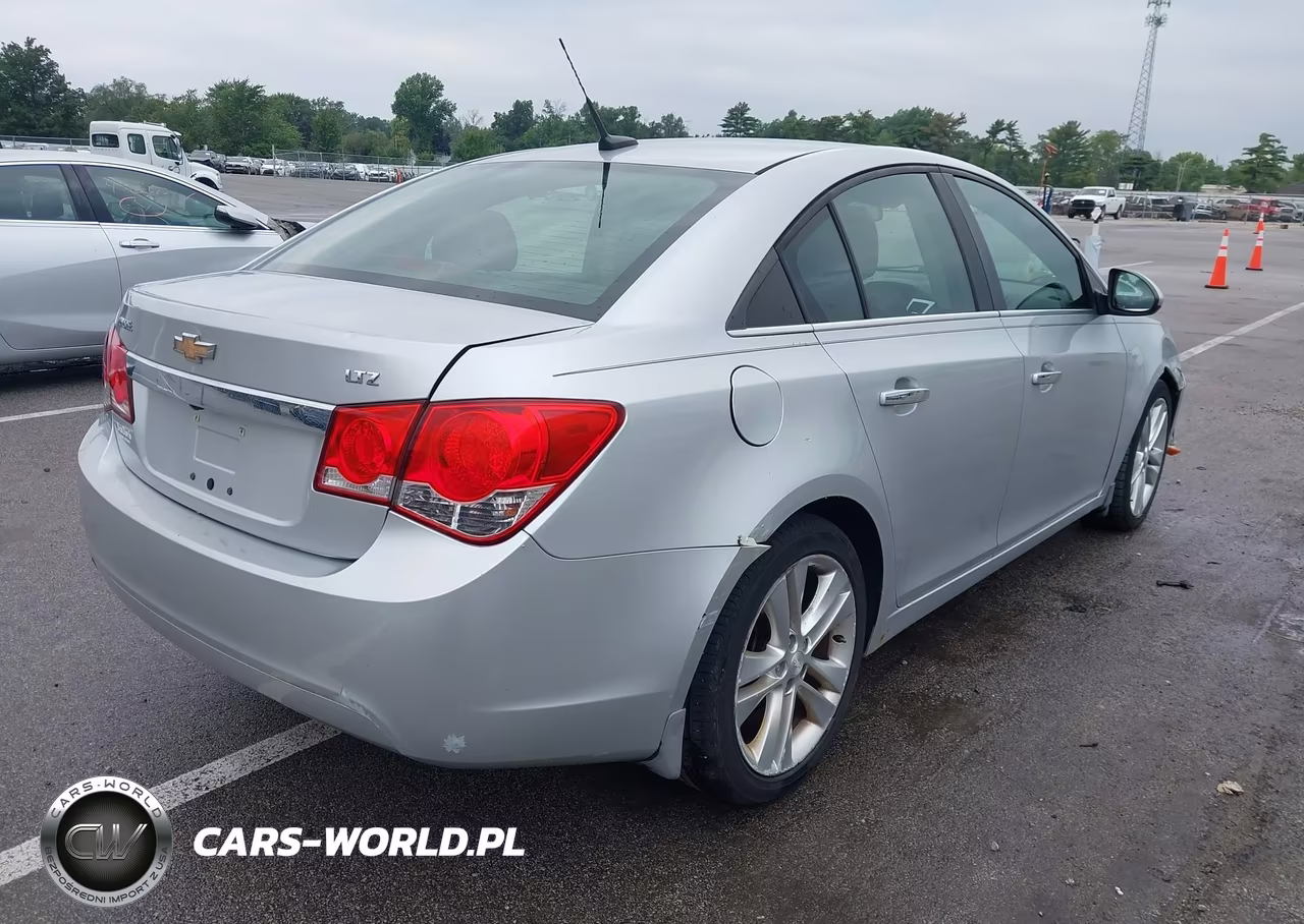 2013 Chevrolet Cruze Ltz VIN:1G1PG5SB2D7165804 - 4