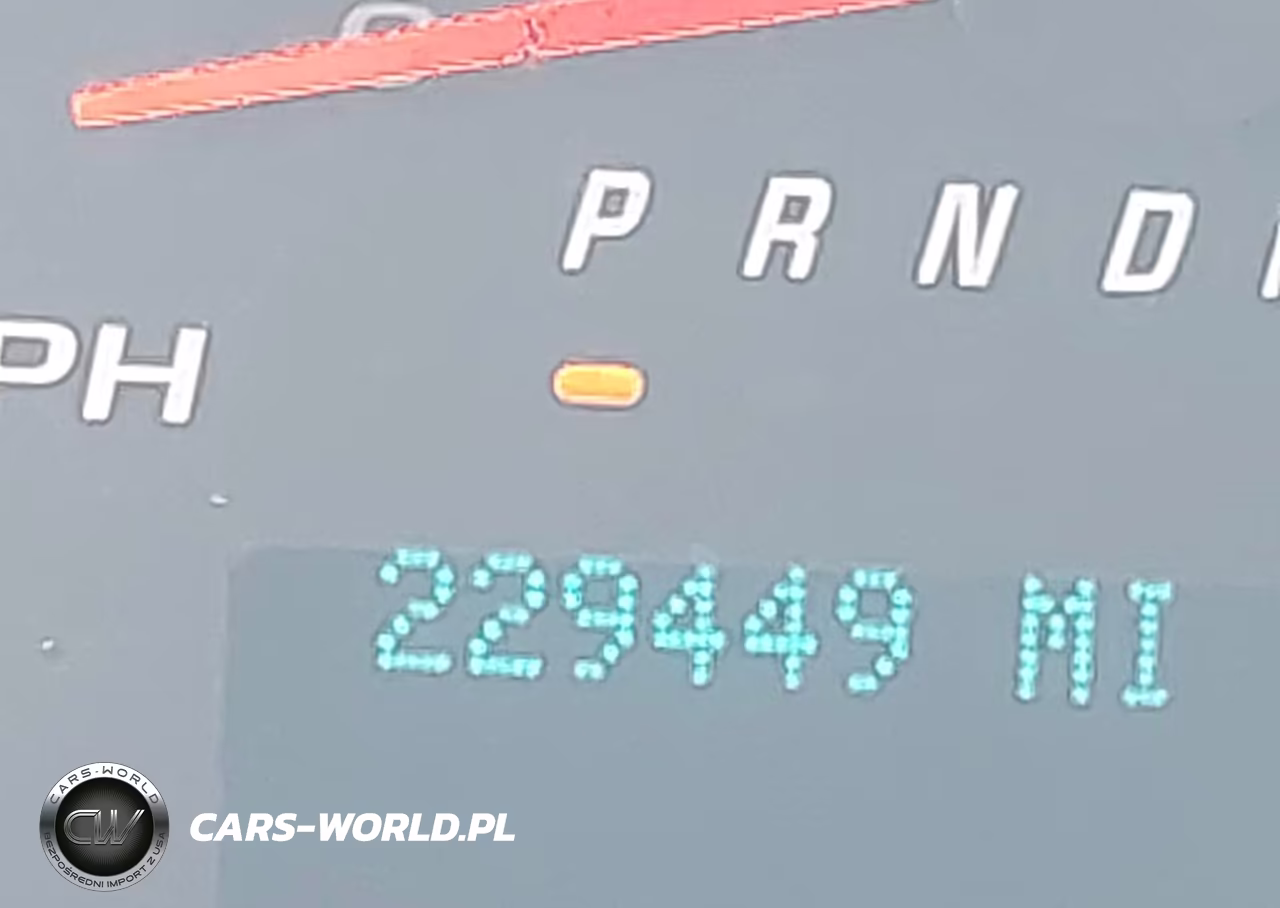 2018 Chevrolet Express 3500 Work Van VIN:1GCZGGFG6J1178572 - 15