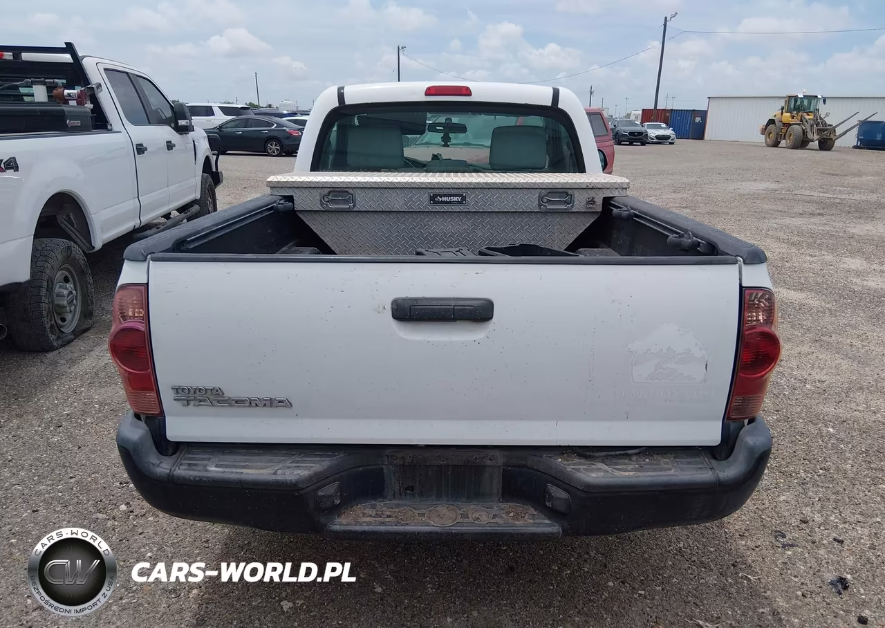 2014 Toyota Tacoma VIN:5TFNX4CN3EX035811 - 16