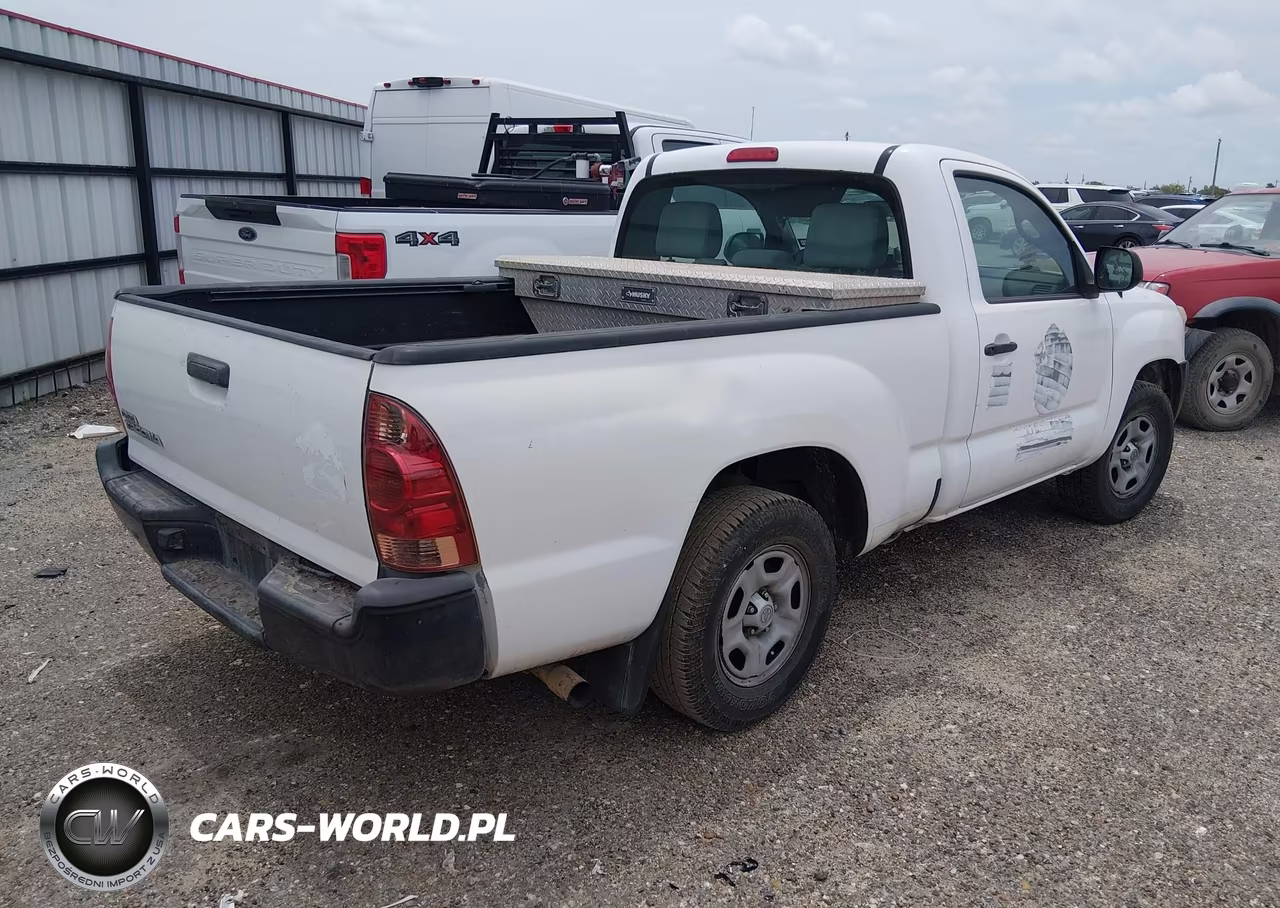 2014 Toyota Tacoma VIN:5TFNX4CN3EX035811 - 4